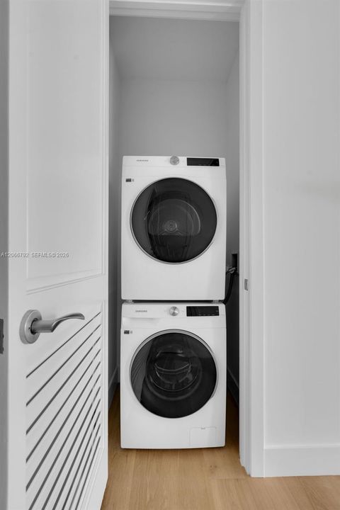 В аренду: $22,500 (3 спален, 3 ванн, 1946 Квадратных фут)
