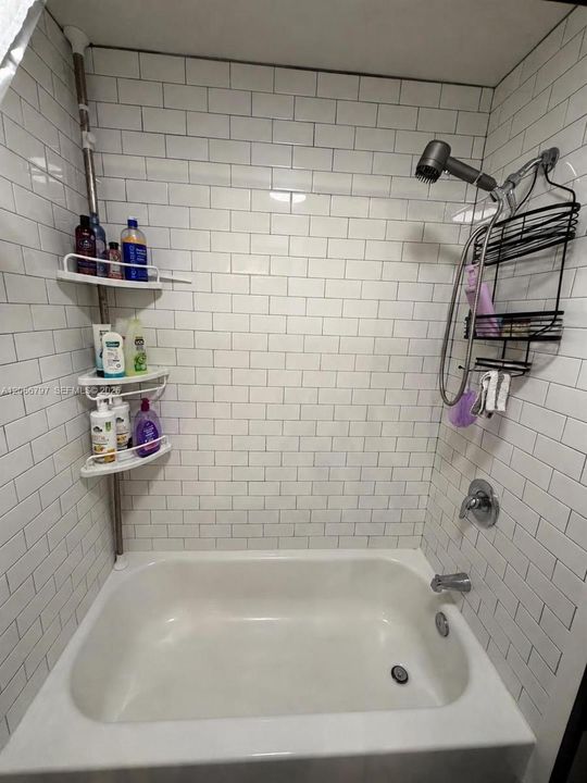 For Sale: $249,000 (2 beds, 2 baths, 1183 Square Feet)