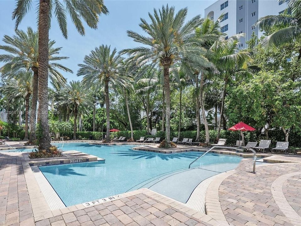 For Sale: $722,000 (3 beds, 2 baths, 1353 Square Feet)