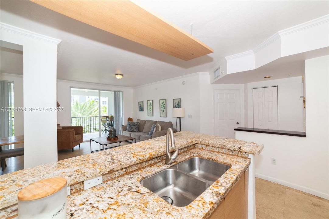 For Sale: $722,000 (3 beds, 2 baths, 1353 Square Feet)
