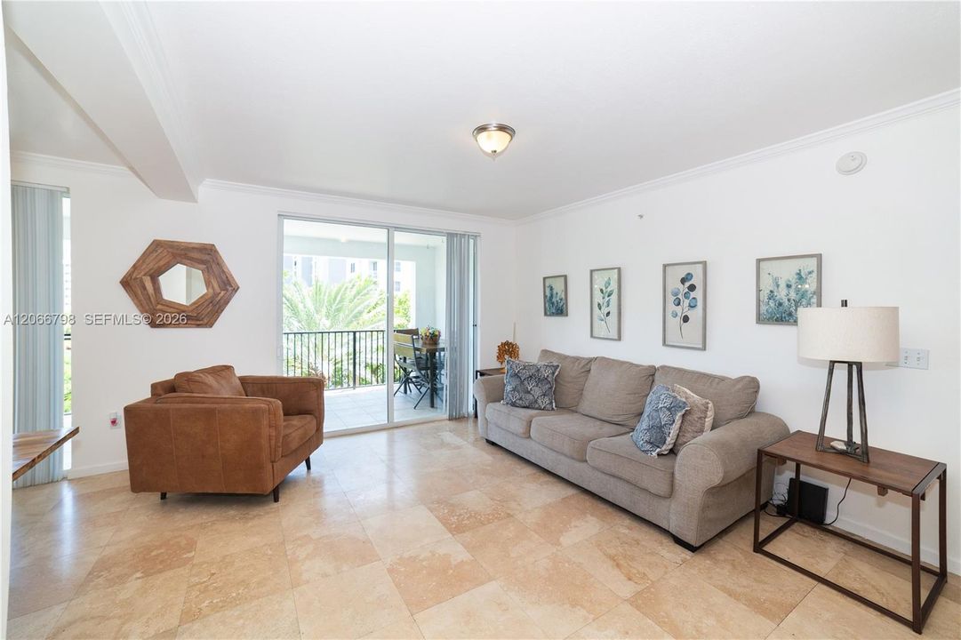 For Sale: $722,000 (3 beds, 2 baths, 1353 Square Feet)