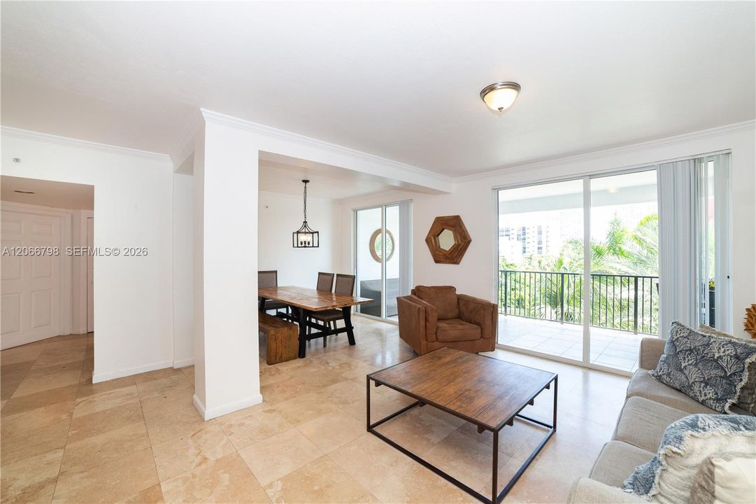 For Sale: $722,000 (3 beds, 2 baths, 1353 Square Feet)