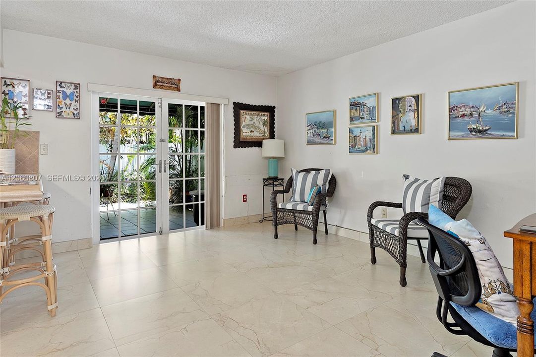 For Sale: $524,999 (3 beds, 2 baths, 1716 Square Feet)