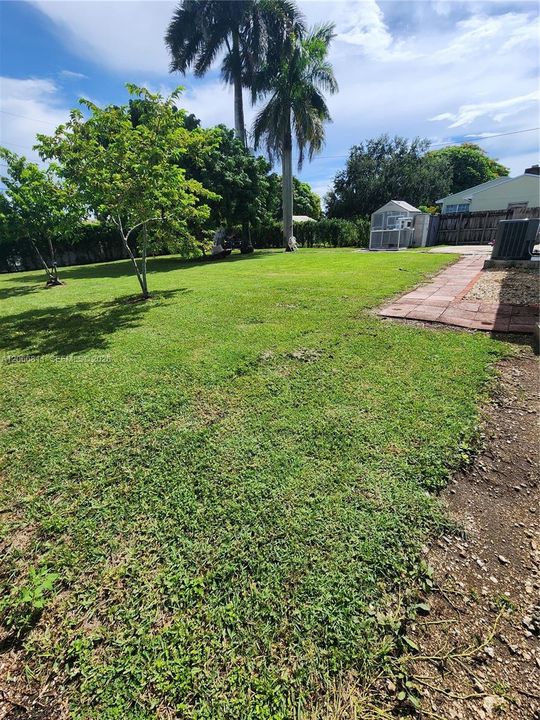 For Rent: $3,800 (4 beds, 3 baths, 1200 Square Feet)