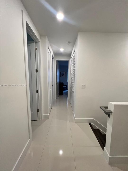 En Renta: $4,000 (4 camas, 3 baños, 1774 Pies cuadrados)