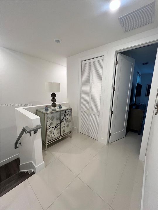 En Renta: $4,000 (4 camas, 3 baños, 1774 Pies cuadrados)