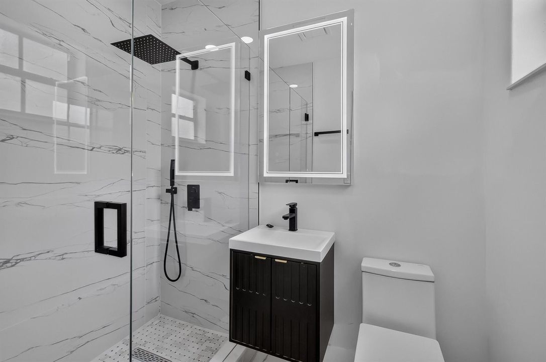 BATHROOM2