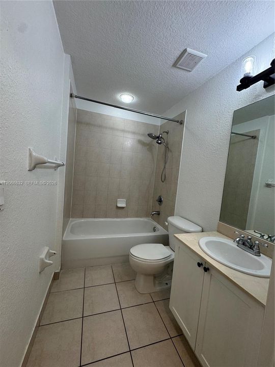 For Sale: $425,000 (3 beds, 2 baths, 1207 Square Feet)