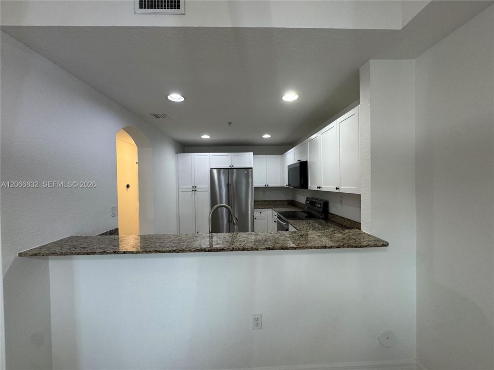 For Sale: $425,000 (3 beds, 2 baths, 1207 Square Feet)