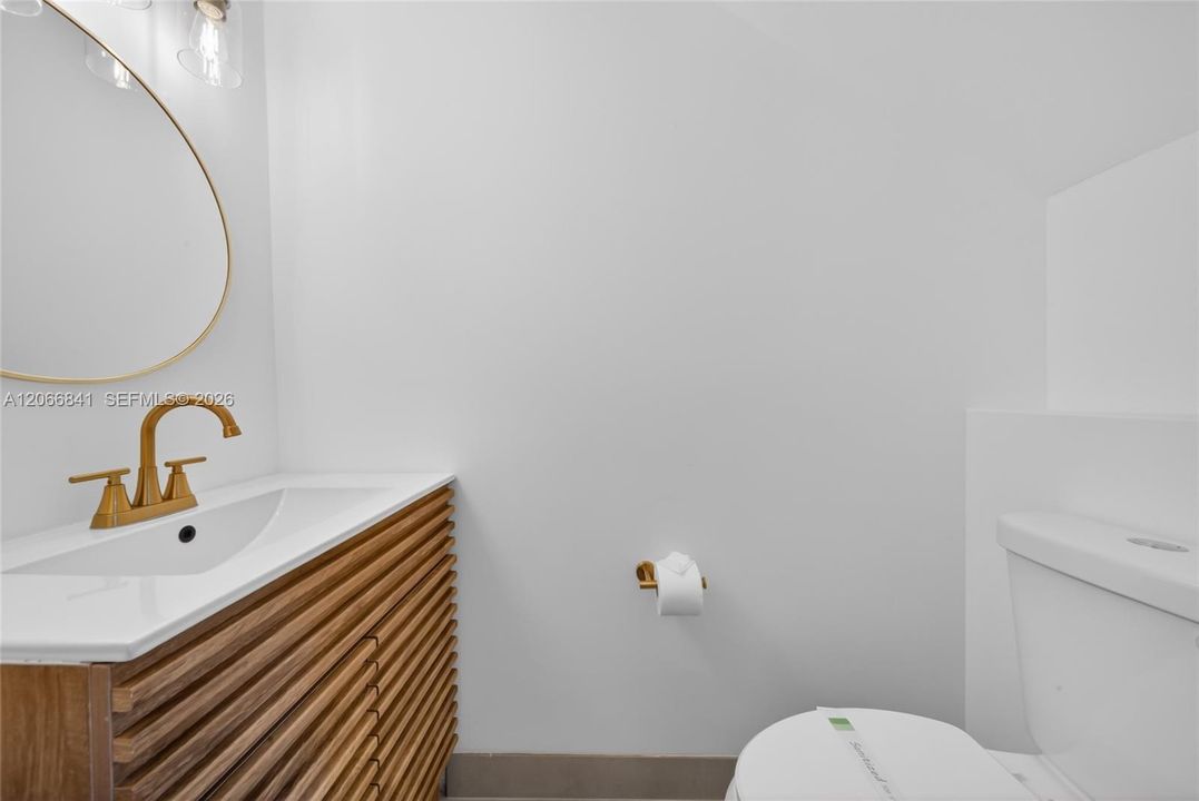 For Rent: $4,500 (4 beds, 2 baths, 2199 Square Feet)