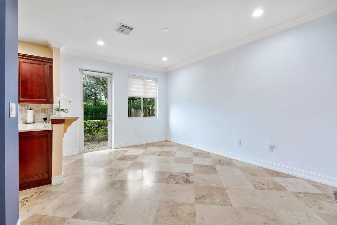 21429 Nw 13th Ct u515_027