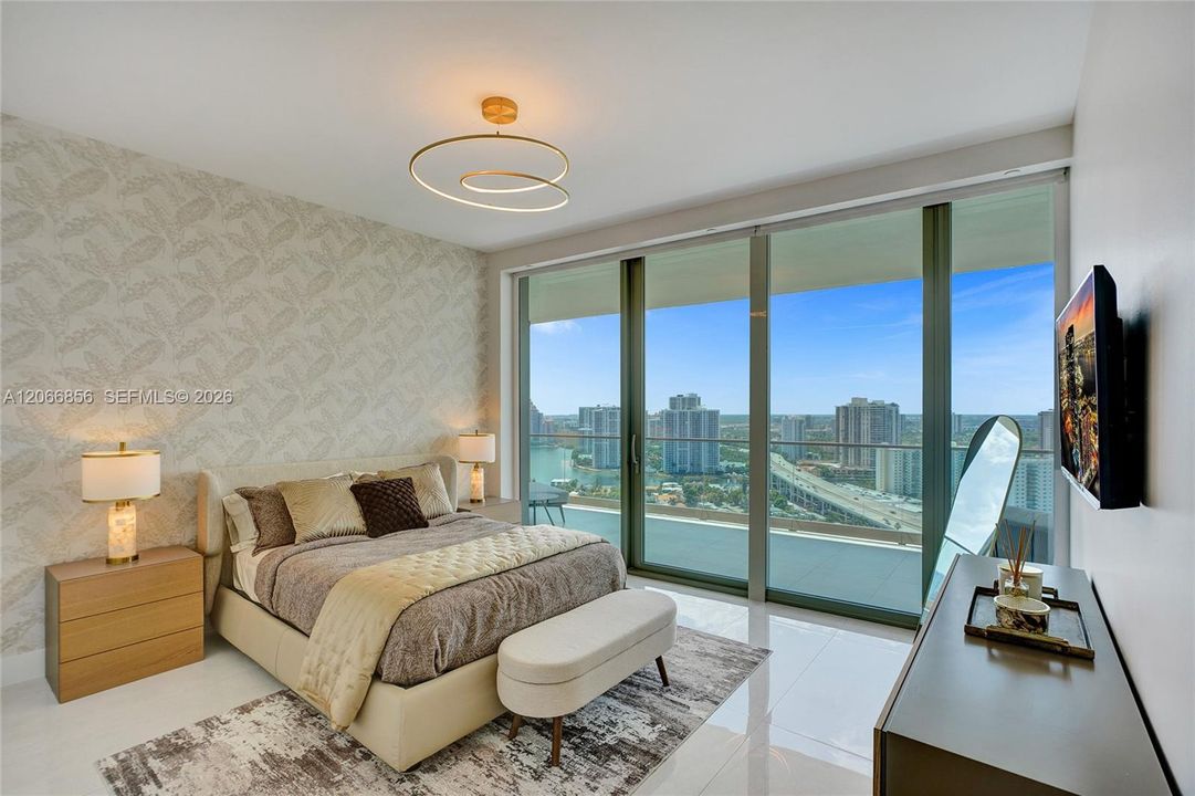 For Rent: $25,000 (3 beds, 3 baths, 2271 Square Feet)