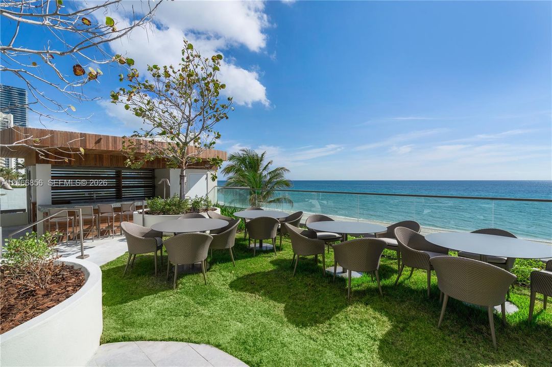 For Rent: $25,000 (3 beds, 3 baths, 2271 Square Feet)