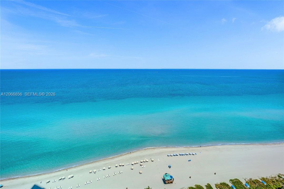 For Rent: $25,000 (3 beds, 3 baths, 2271 Square Feet)