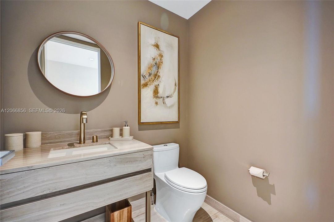 For Rent: $25,000 (3 beds, 3 baths, 2271 Square Feet)