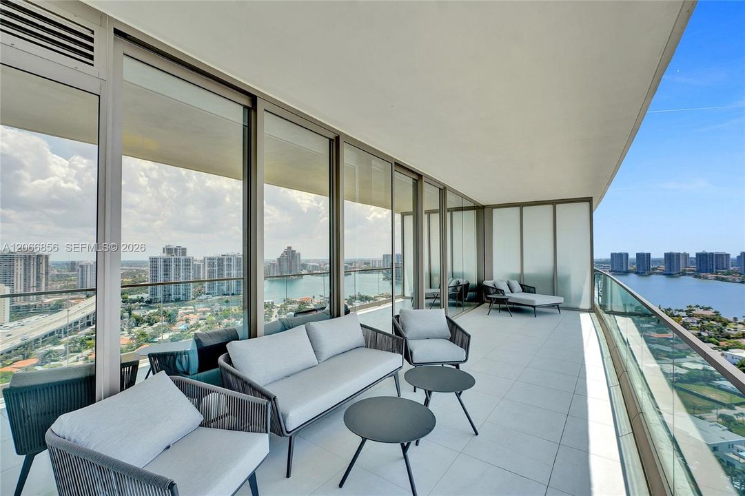 For Rent: $25,000 (3 beds, 3 baths, 2271 Square Feet)