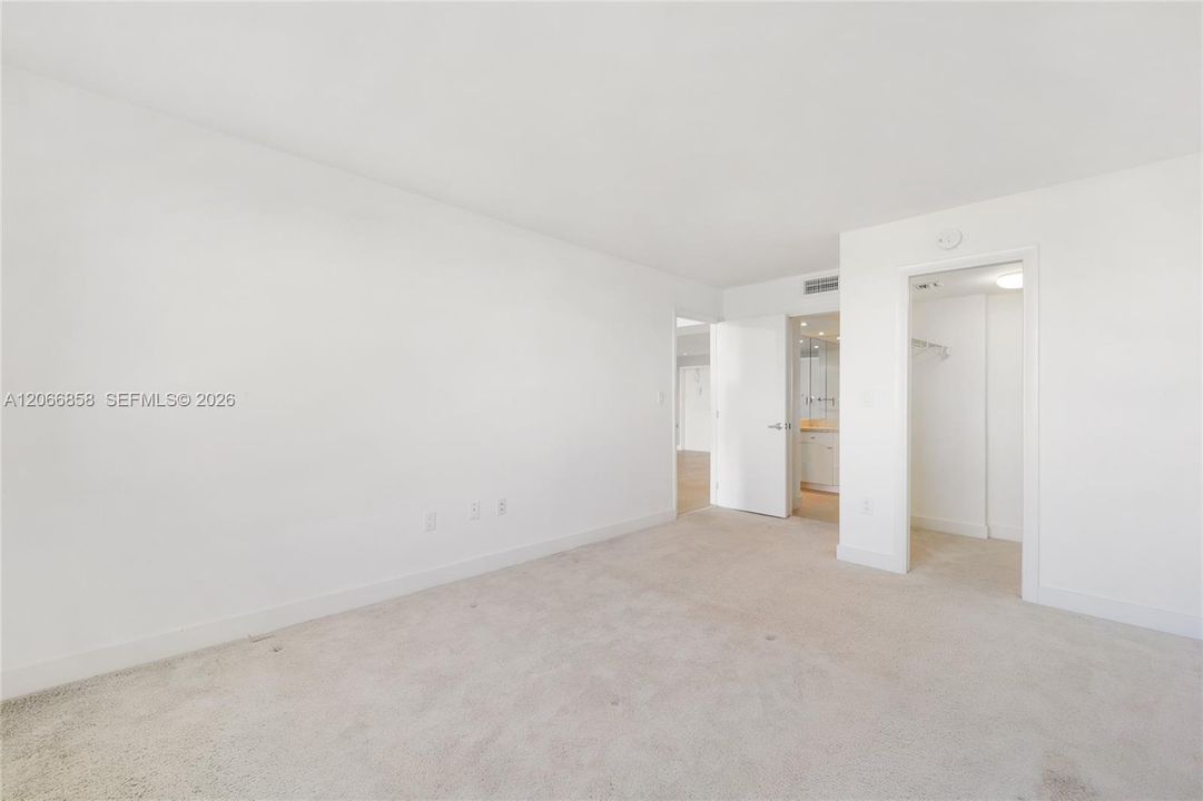 For Sale: $844,000 (2 beds, 2 baths, 1330 Square Feet)