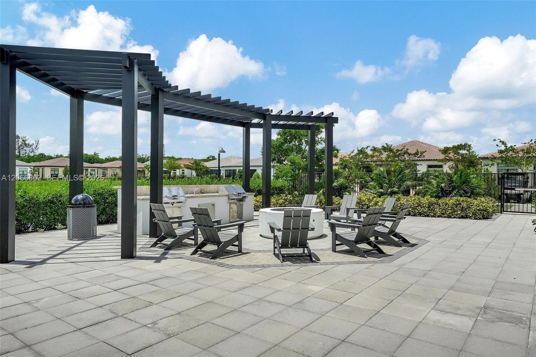 For Sale: $1,795,000 (3 beds, 3 baths, 3381 Square Feet)