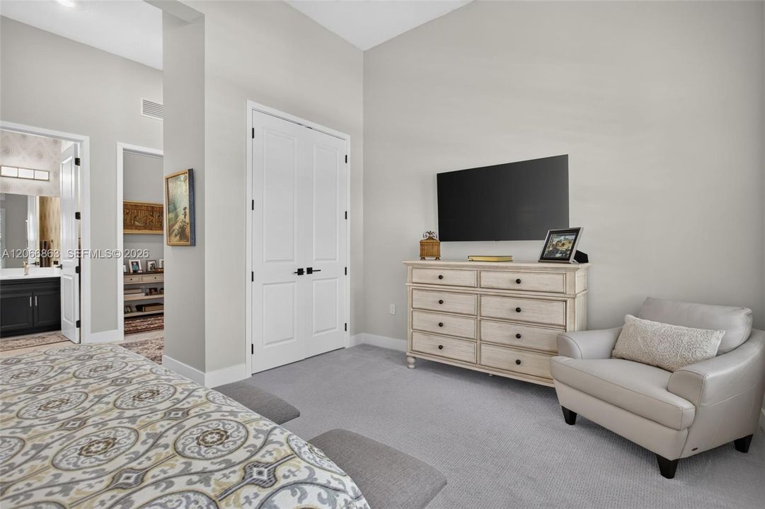 For Sale: $1,795,000 (3 beds, 3 baths, 3381 Square Feet)