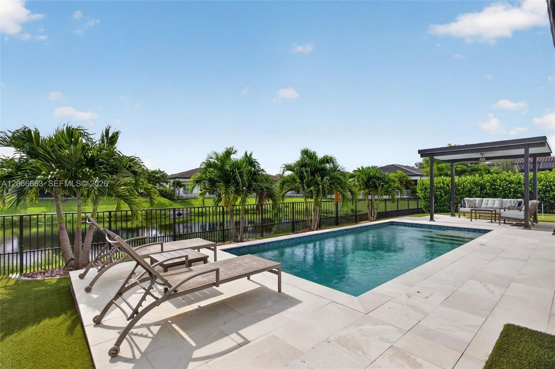 For Sale: $1,795,000 (3 beds, 3 baths, 3381 Square Feet)