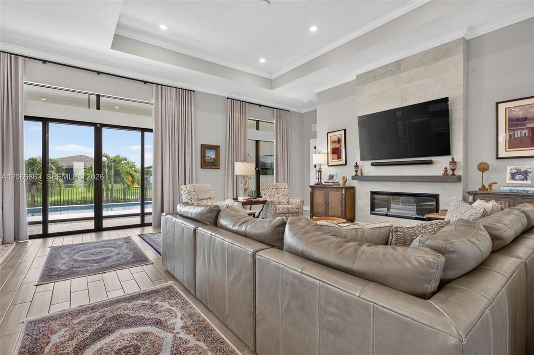 For Sale: $1,795,000 (3 beds, 3 baths, 3381 Square Feet)