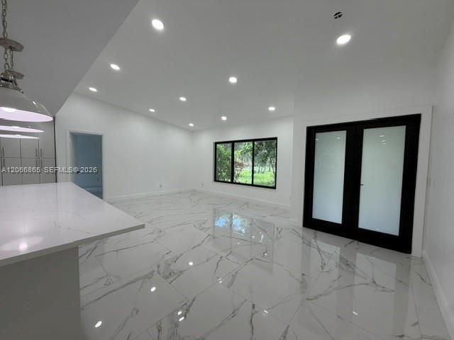 En Renta: $6,500 (4 camas, 2 baños, 1943 Pies cuadrados)