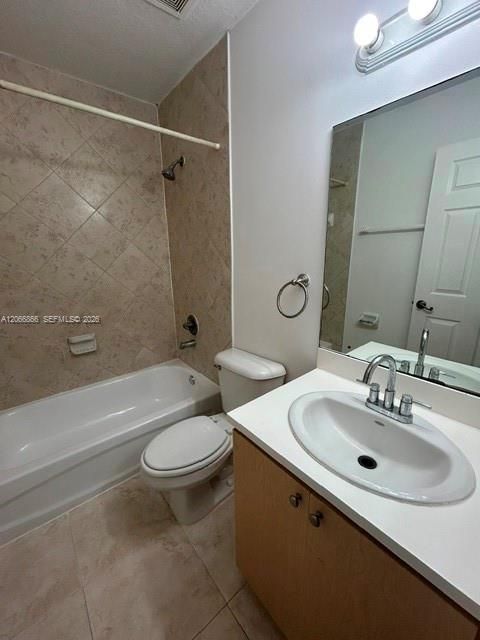 For Rent: $2,800 (3 beds, 2 baths, 1528 Square Feet)