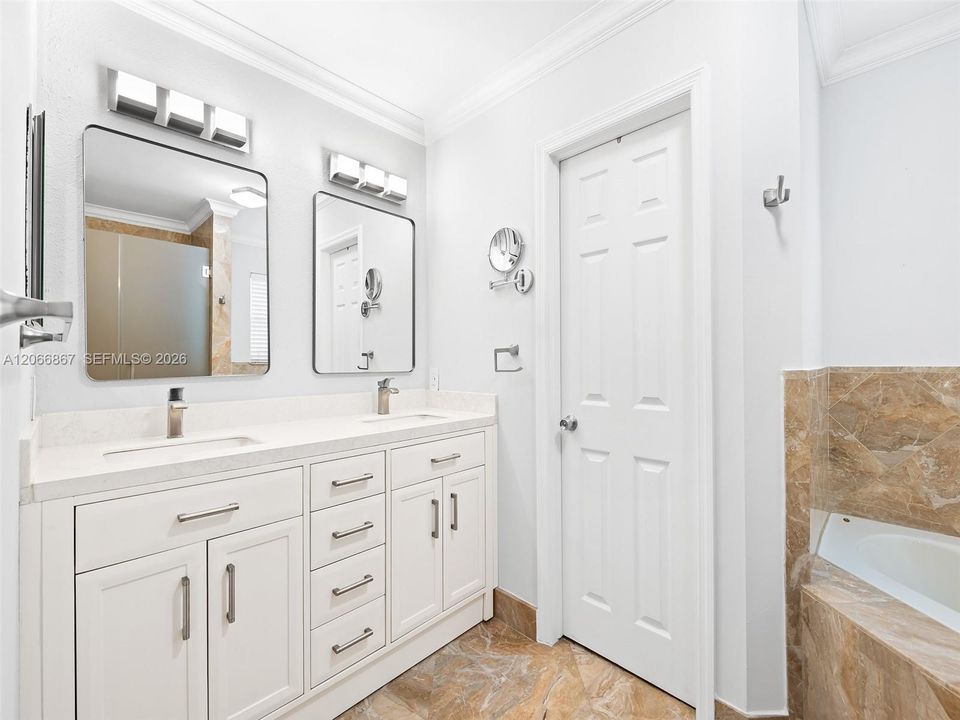 For Sale: $685,000 (3 beds, 2 baths, 1748 Square Feet)