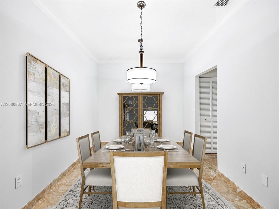 For Sale: $685,000 (3 beds, 2 baths, 1748 Square Feet)