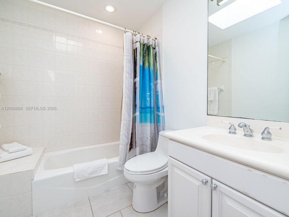 В аренду: $15,000 (3 спален, 2 ванн, 1700 Квадратных фут)