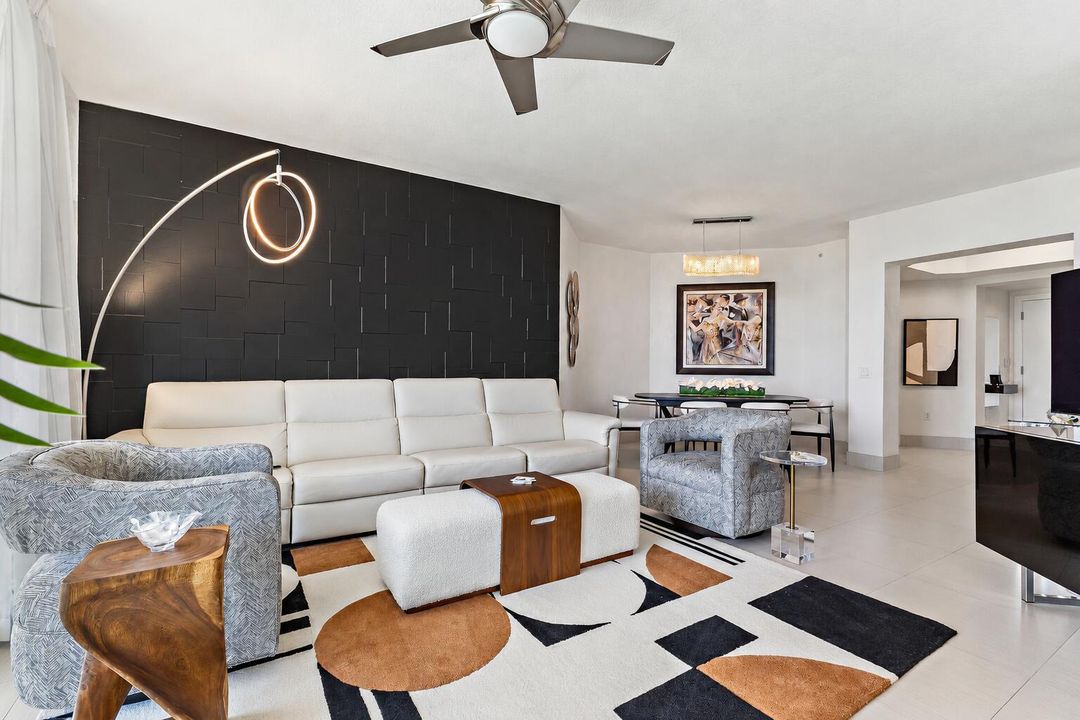 Living/DiningArea