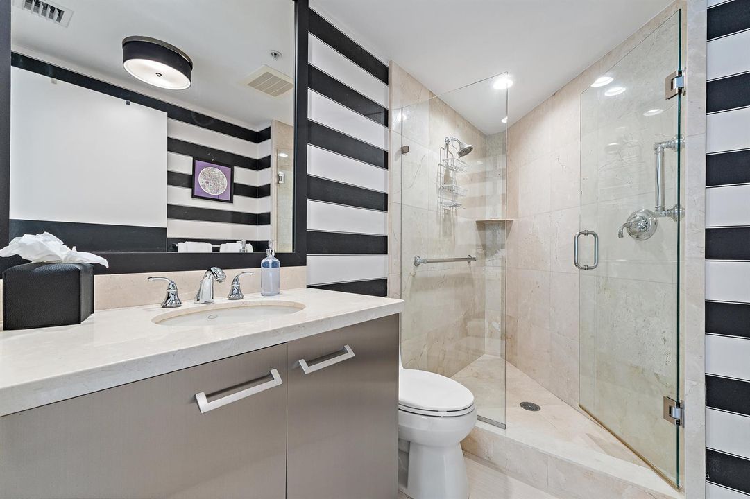 2nd Bathroom