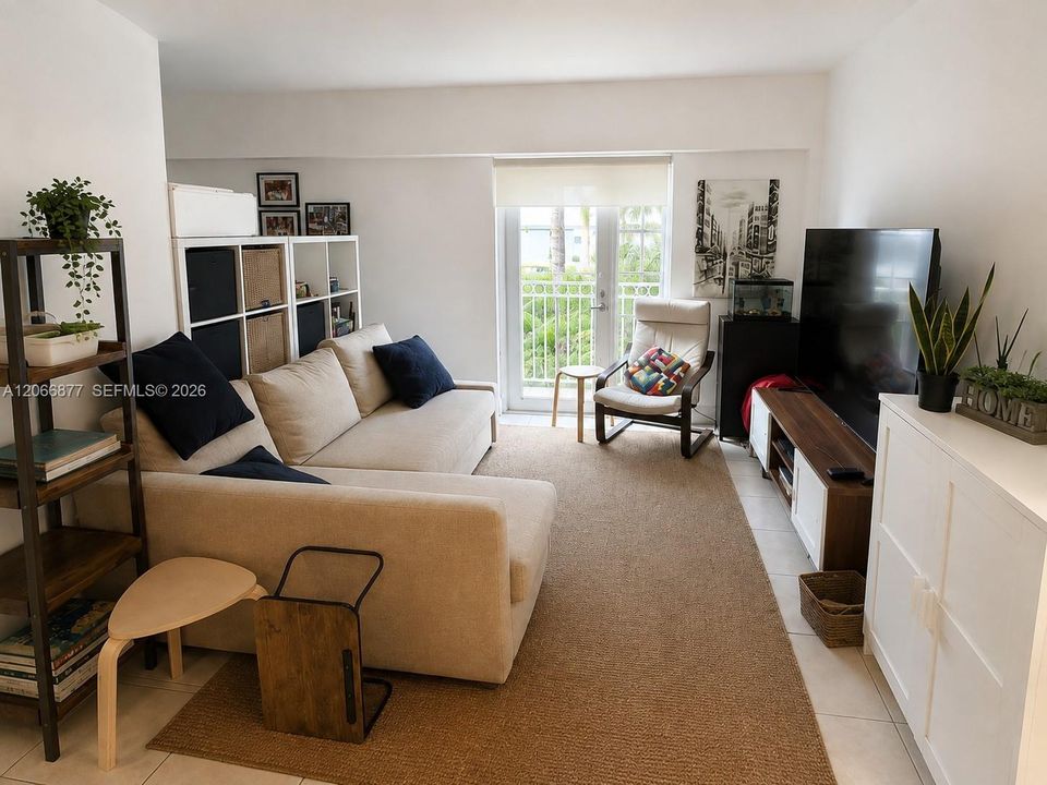 В аренду: $3,200 (2 спален, 1 ванн, 962 Квадратных фут)