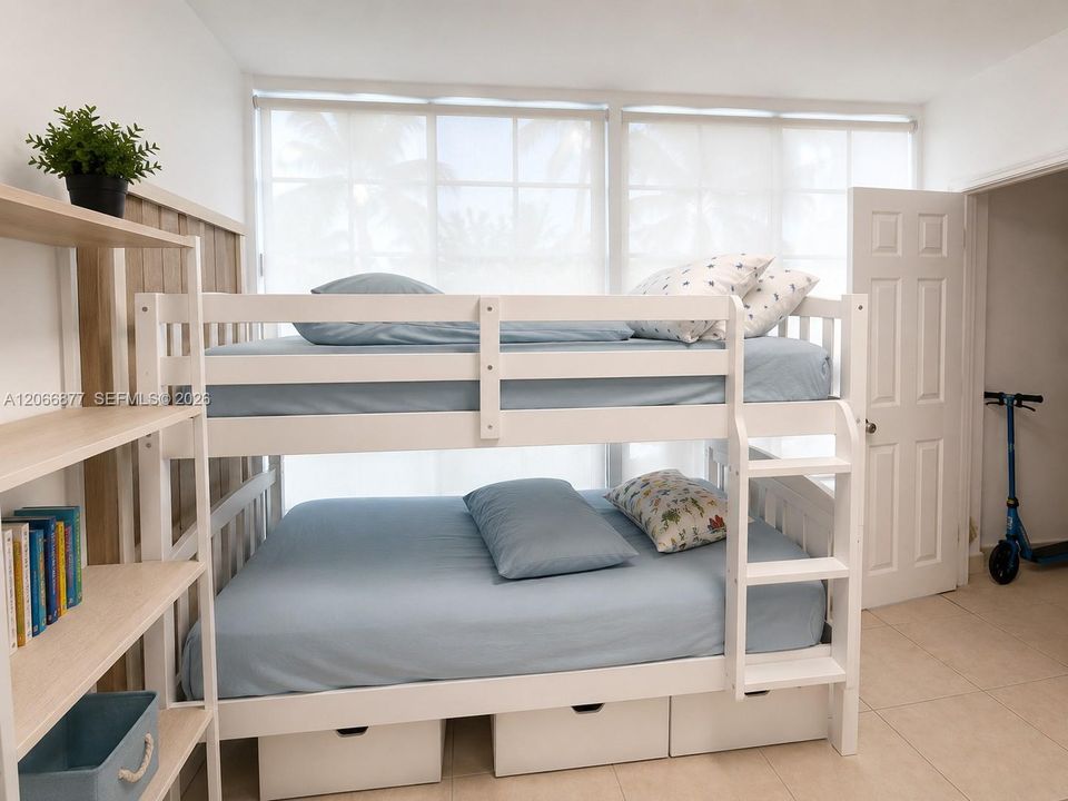 В аренду: $3,200 (2 спален, 1 ванн, 962 Квадратных фут)