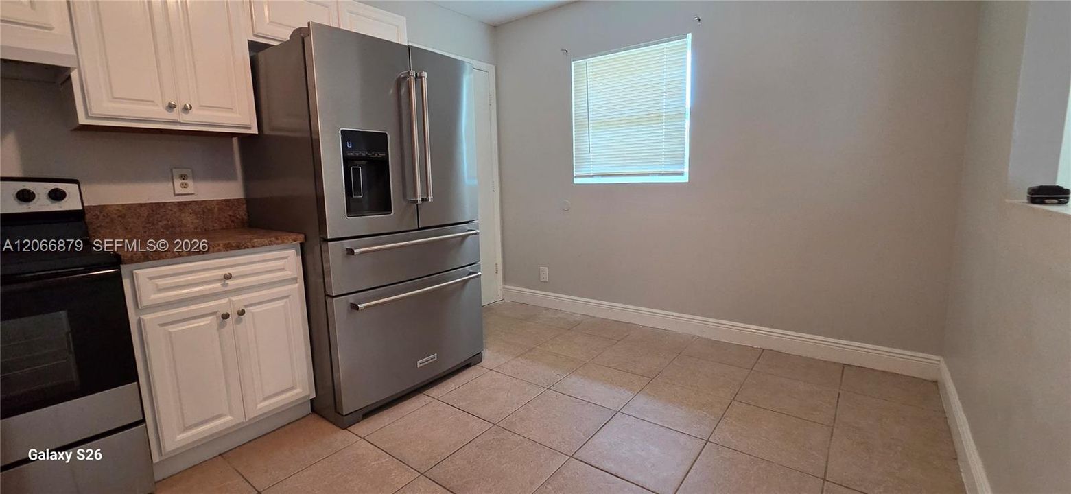 В аренду: $2,500 (3 спален, 2 ванн, 1161 Квадратных фут)