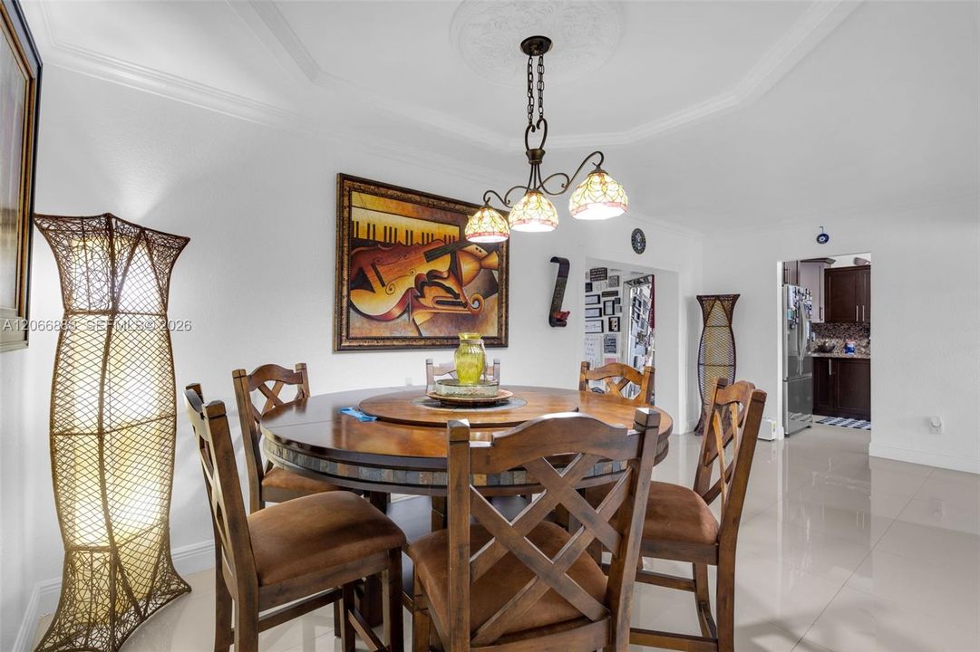 For Sale: $720,000 (5 beds, 4 baths, 1988 Square Feet)