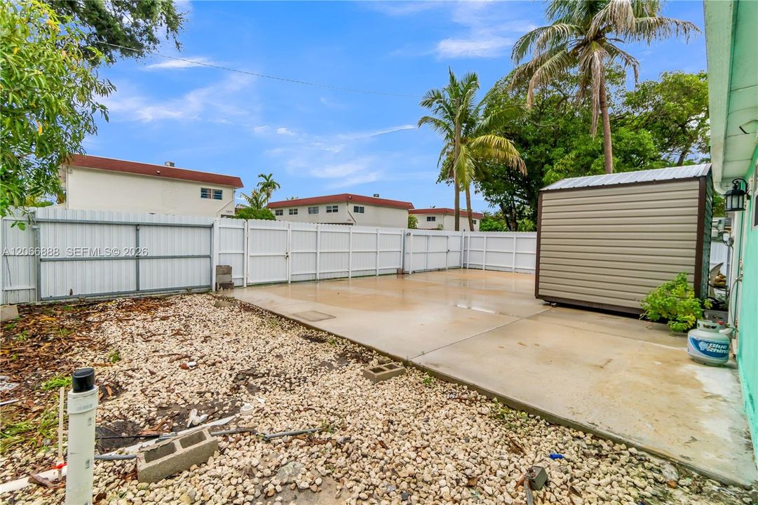 Activo con contrato: $499,999 (3 camas, 3 baños, 1546 Pies cuadrados)