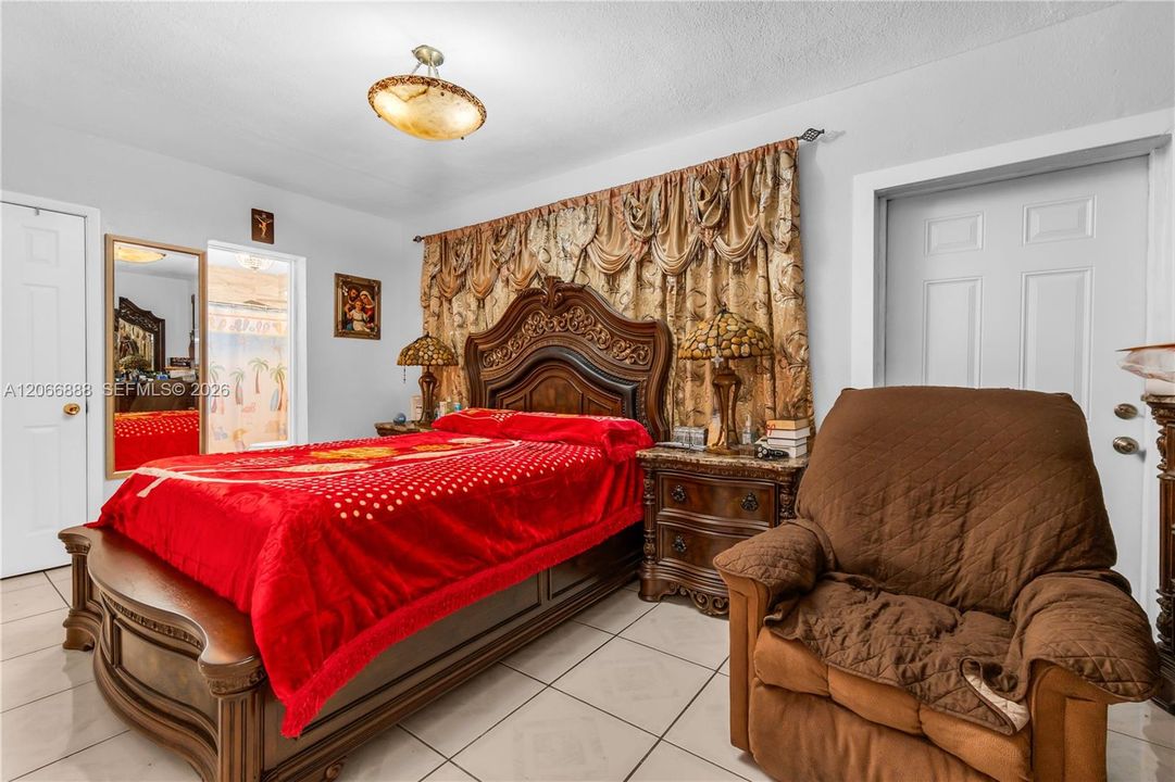 Activo con contrato: $499,999 (3 camas, 3 baños, 1546 Pies cuadrados)