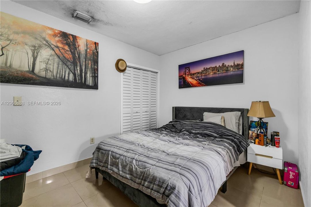 Activo con contrato: $499,999 (3 camas, 3 baños, 1546 Pies cuadrados)