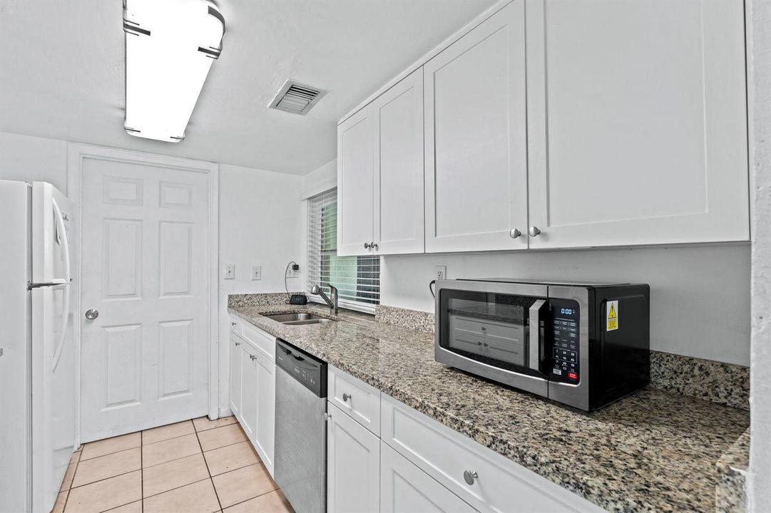 17-web-or-mls-A7403879