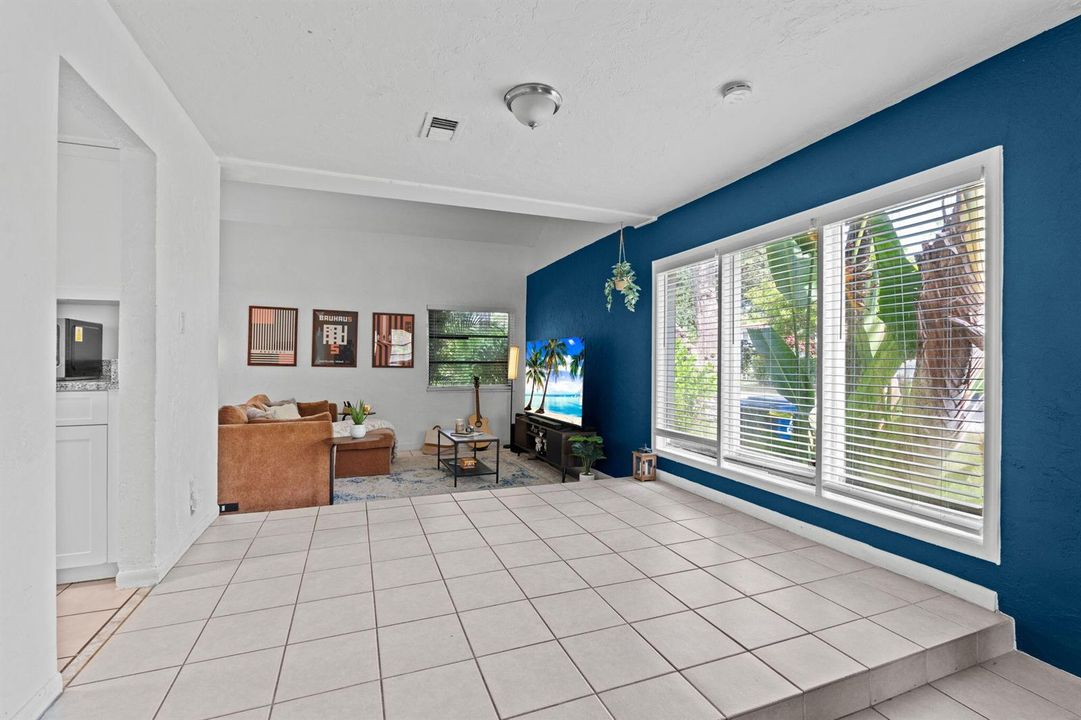 9-web-or-mls-A7403853