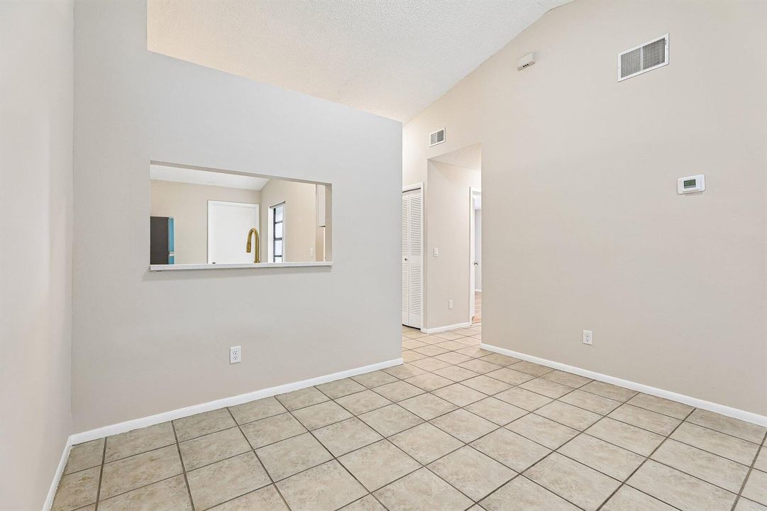 6-web-or-mls-Garden Cove Ct-S0108-006