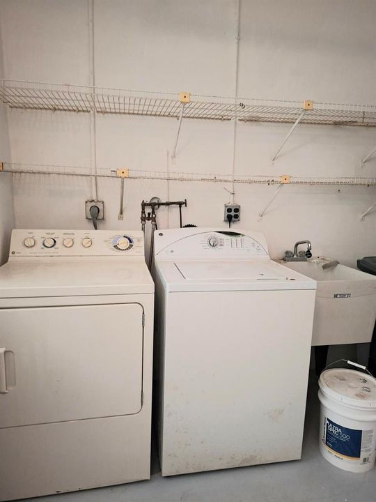 washer dryer 2