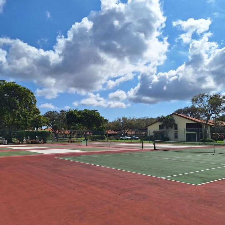 Pickle Ball & Tennis courts