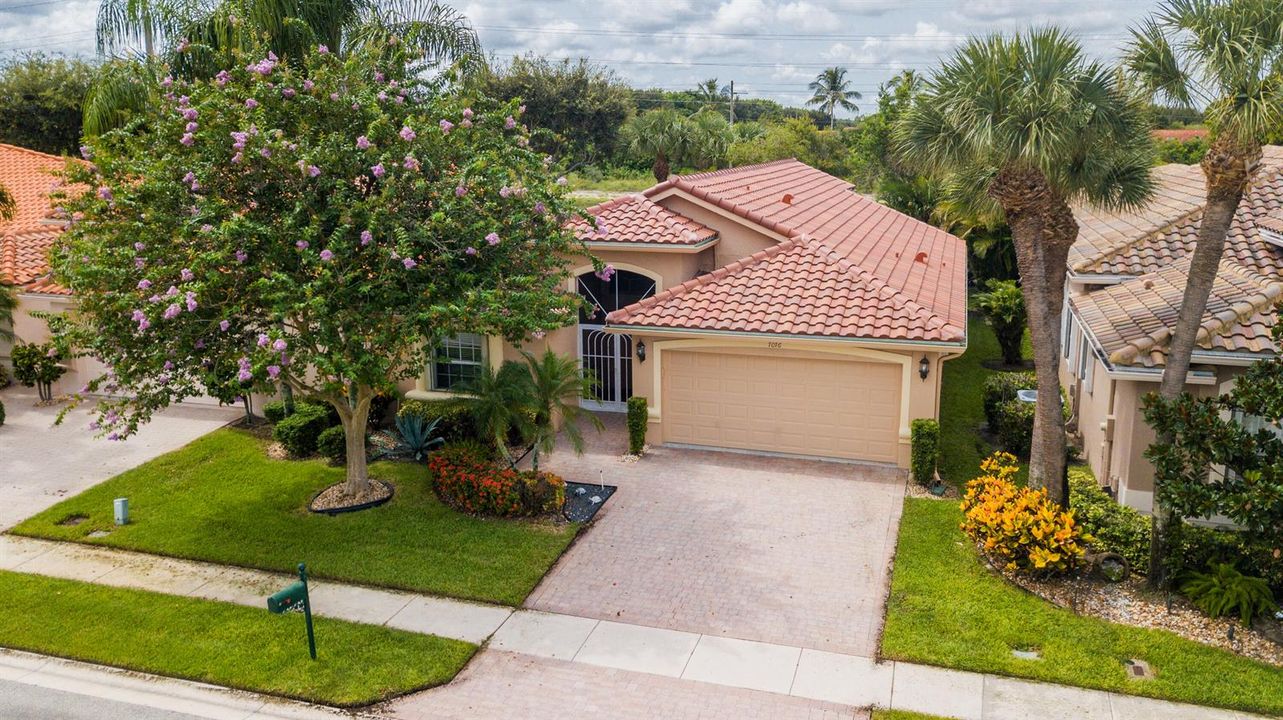 7076 Trentino Way_Amy Doran_15