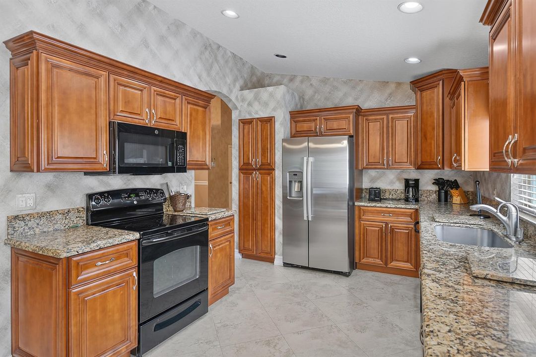 7076 Trentino Way_Amy Doran_23
