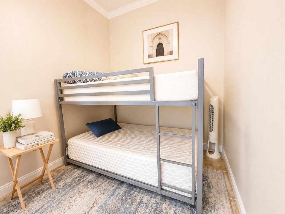 15-101 Bonus Room