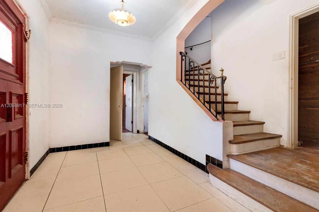 For Sale: $2,000,000 (4 beds, 4 baths, 2633 Square Feet)