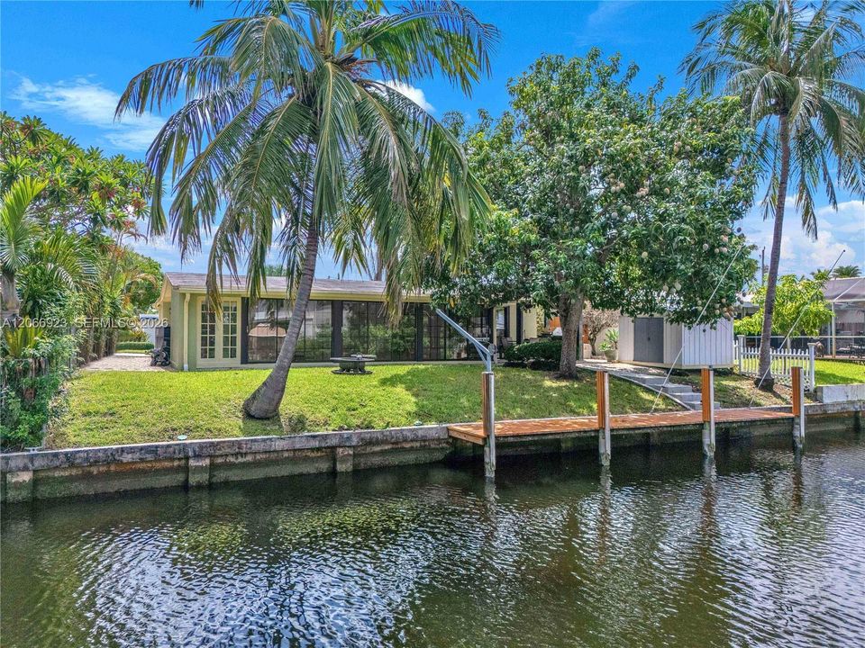 For Rent: $5,700 (3 beds, 2 baths, 2434 Square Feet)