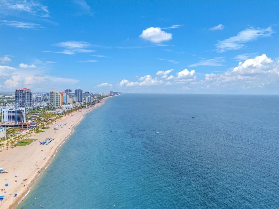 For Rent: $5,700 (3 beds, 2 baths, 2434 Square Feet)